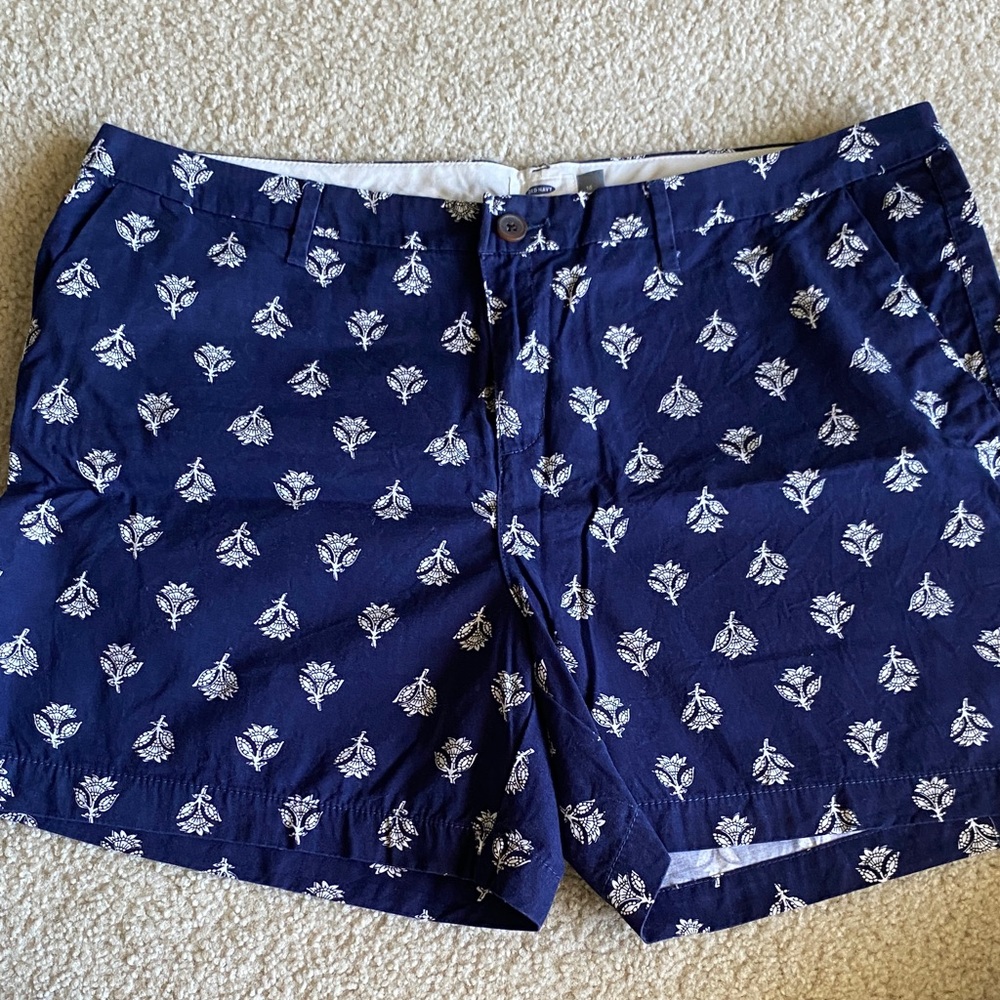 Old Navy Blue and White Patterned Shorts